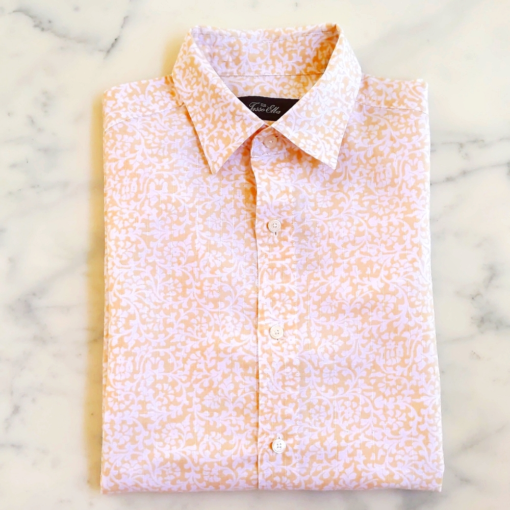NWOT. Men's Linen and Cotton Short Sleeve Button-Down Shirt w/floral patterns.